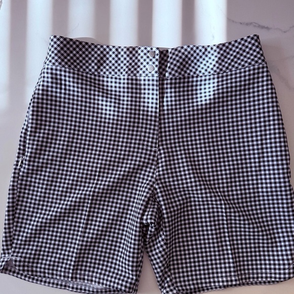 Maggie Lane Black and White Checkered Women's Shorts - Picture 1 of 6